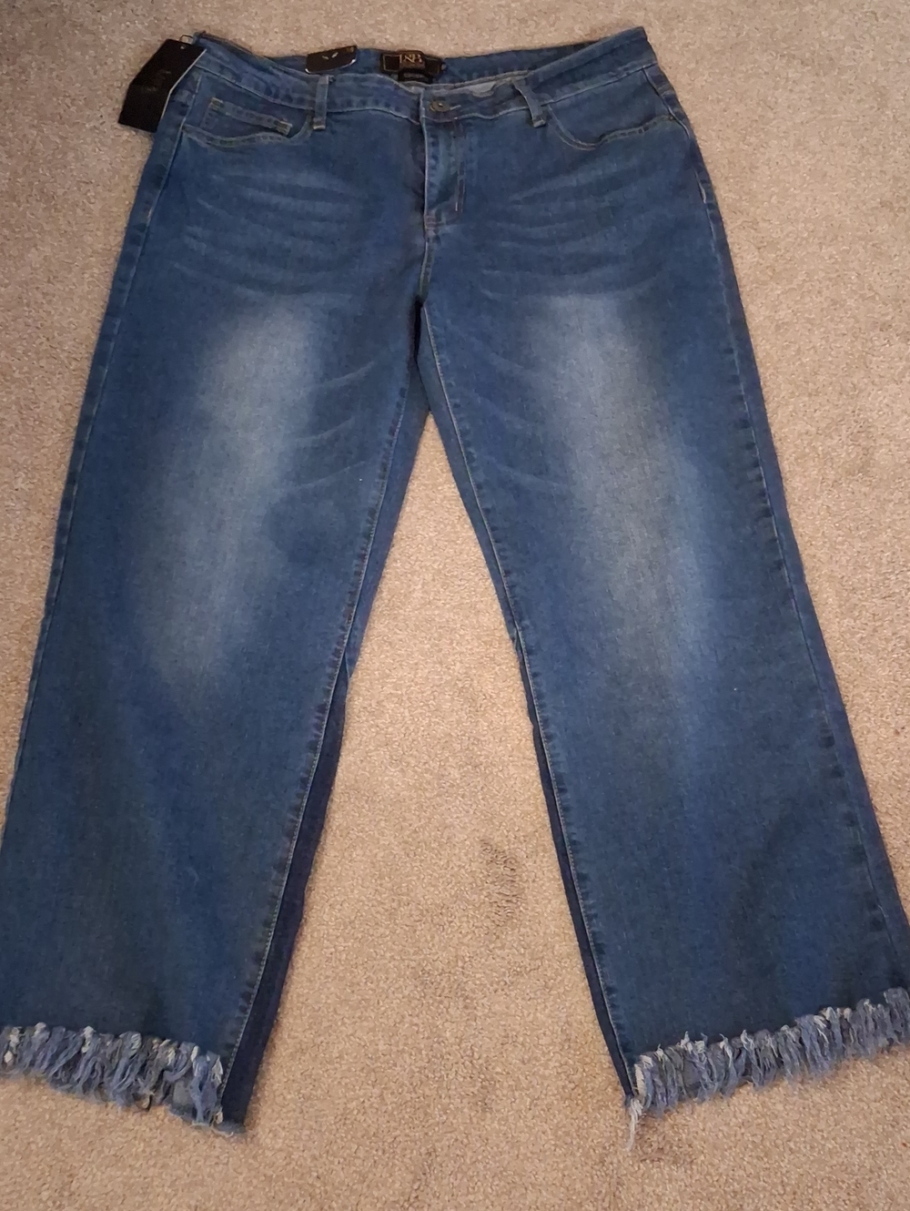 New. L&B Medium Blue Cropped Jeans,Patch Bottom Fringed Hem. Wide Leg. (16)